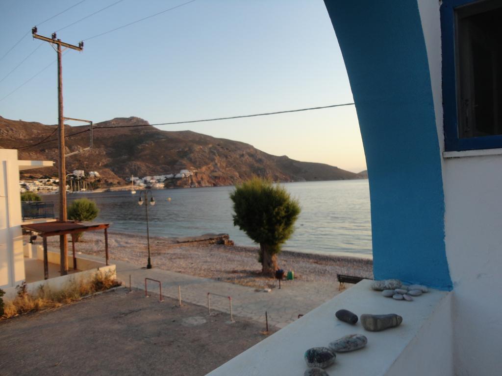 Pavlos Rooms Livadia  ภายนอก รูปภาพ