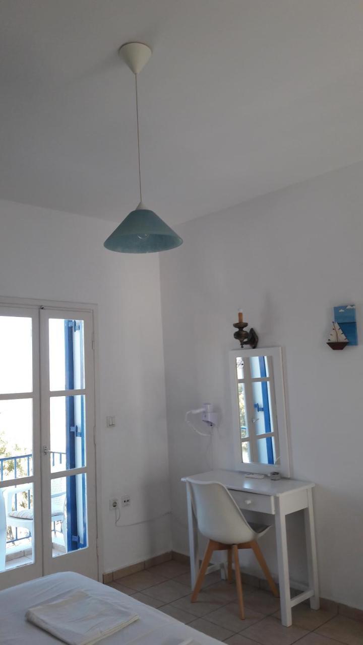 Pavlos Rooms Livadia  ภายนอก รูปภาพ