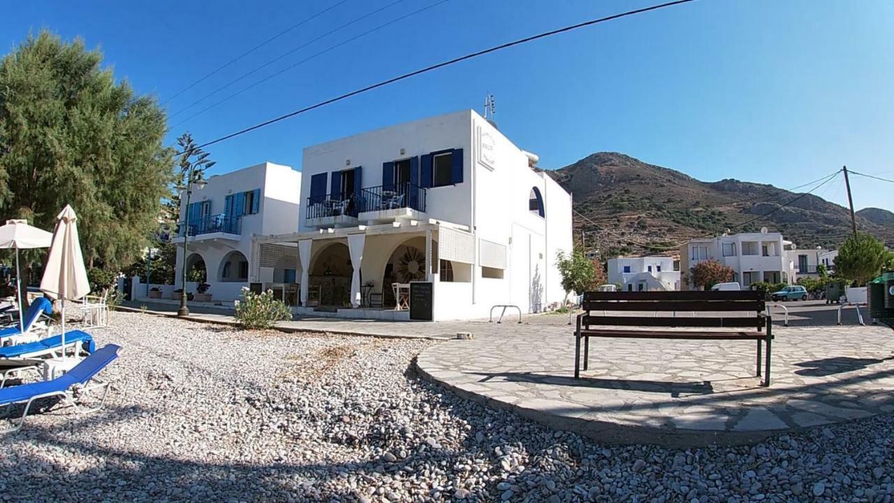 Pavlos Rooms Livadia  ภายนอก รูปภาพ