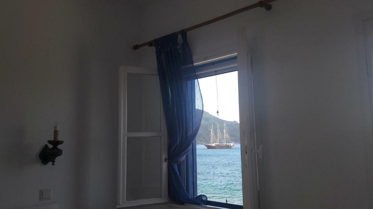 Pavlos Rooms Livadia  ภายนอก รูปภาพ